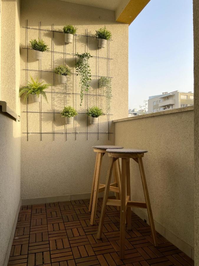 Apartman Welcome To Tresnjevka Zagreb Exterior foto